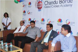 Left to Right : Mr. Rajeev Katyal, Mr. Anil Kumble, Mr. Chandu Borde and Mr. Atul Temurnikar meet the parents