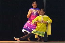 Sandra Sooria Sydow and Nageshwari Gunaraja from CIPP 6 gave a duo dance for the song @aps@Dola Re Dola@aps@