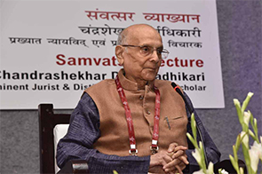 Dr. C.S. Dharmadhikari motivates the custodians of literature