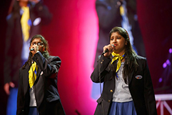 Surbhi Athalye and Shreya Tripathi singing Zoobi Doobi