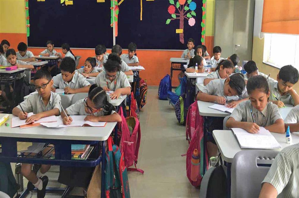 Giis Ahmedabad Students Outshine At The Logiqids Exam Finals