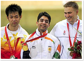 Abhinav Bindra makes history by winning the first individual gold for India, 2008, Beijing Olympics Abhinav Bindra makes history by winning the first individual gold for India, 2008, Beijing Olympics